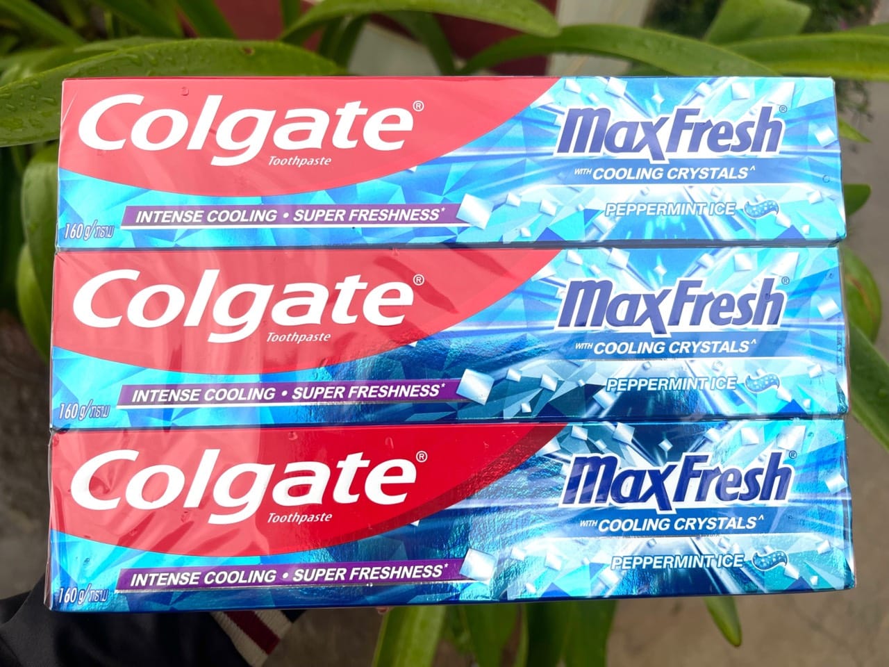 kem đánh răng Colgate Max Fresh Thái lan
