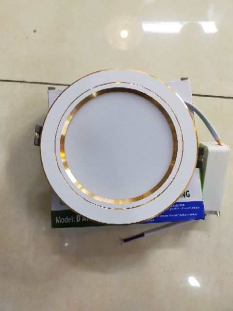 Âm trần đổi màu d110-9w rạng đông
