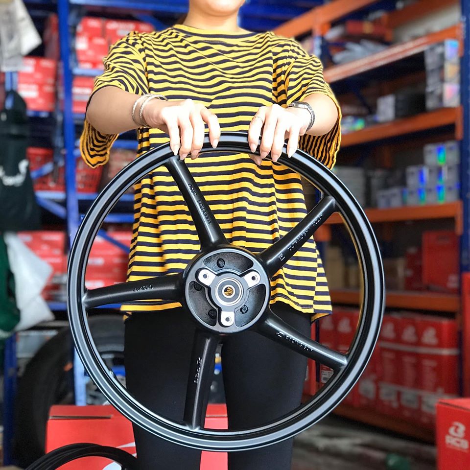 Mâm 5 cây RCB gắn Raider, Satria bản 1.6 1.85 Black