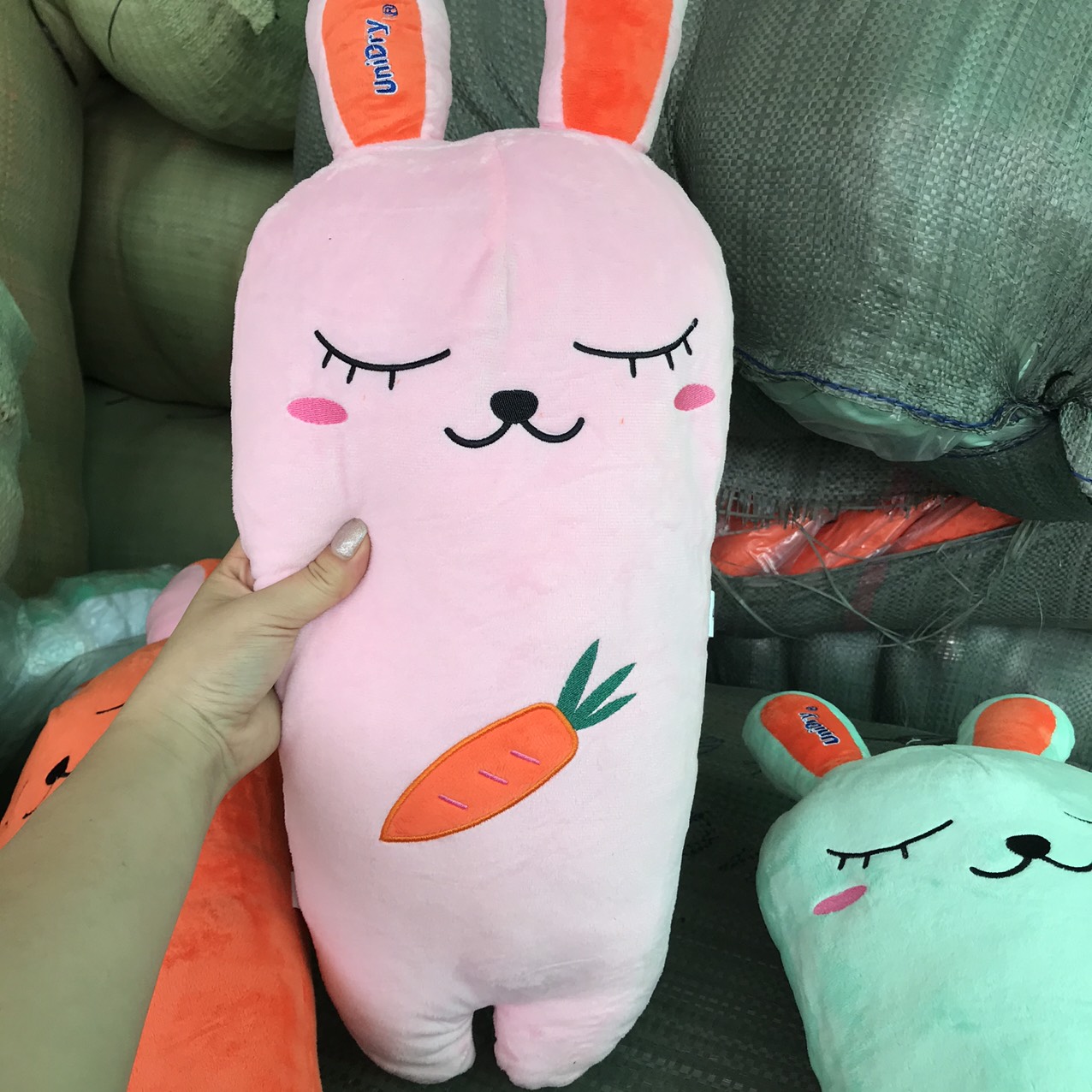 Gấu bông hình cà rốt xinh xắn