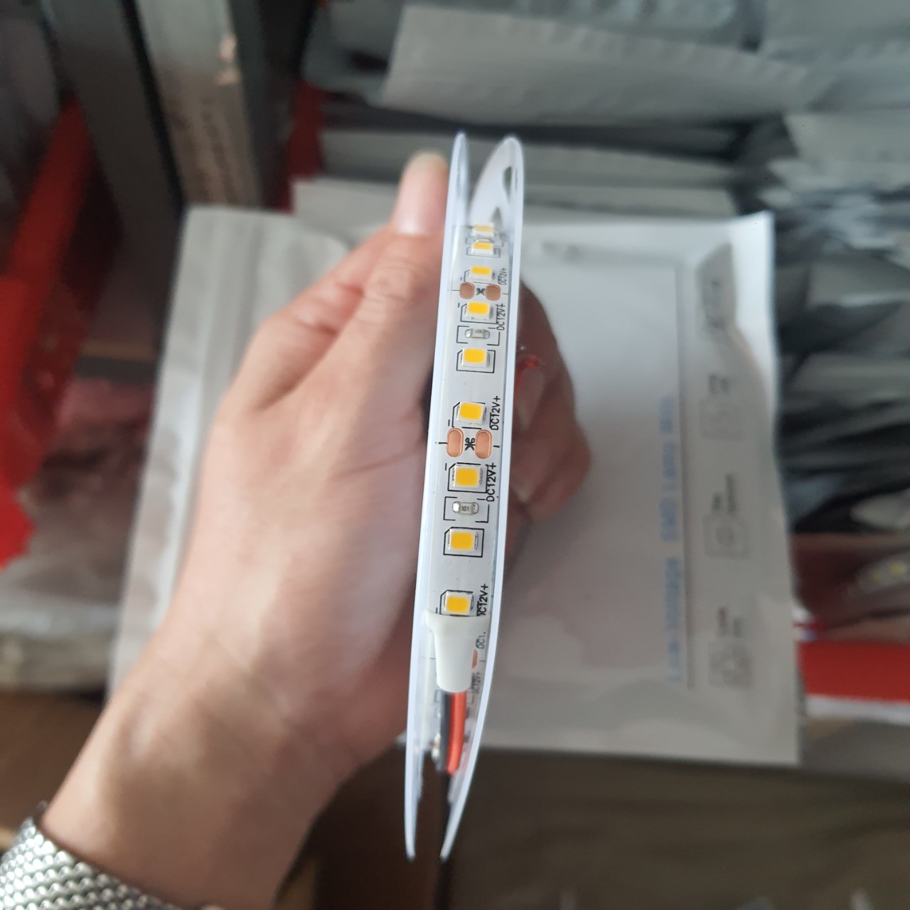CUỘN LED DÂY DÁN 12V - 2835 - 120LED /MÉT
