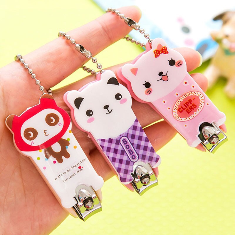 Cắt móng tay hình gấu kute cho bé