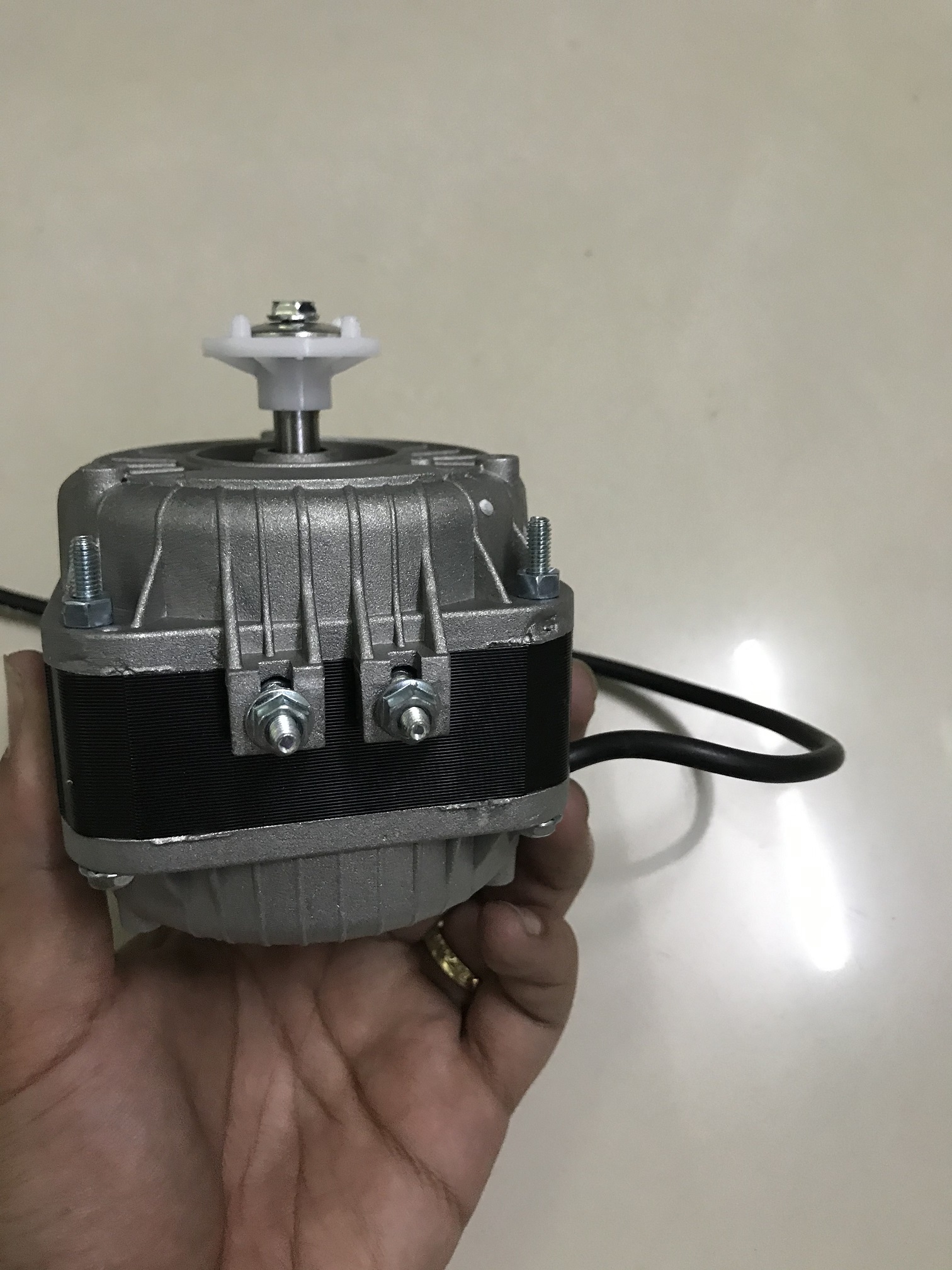 [HCM]quạt tủ cô-ca quạt tủ mát tủ đông 60W