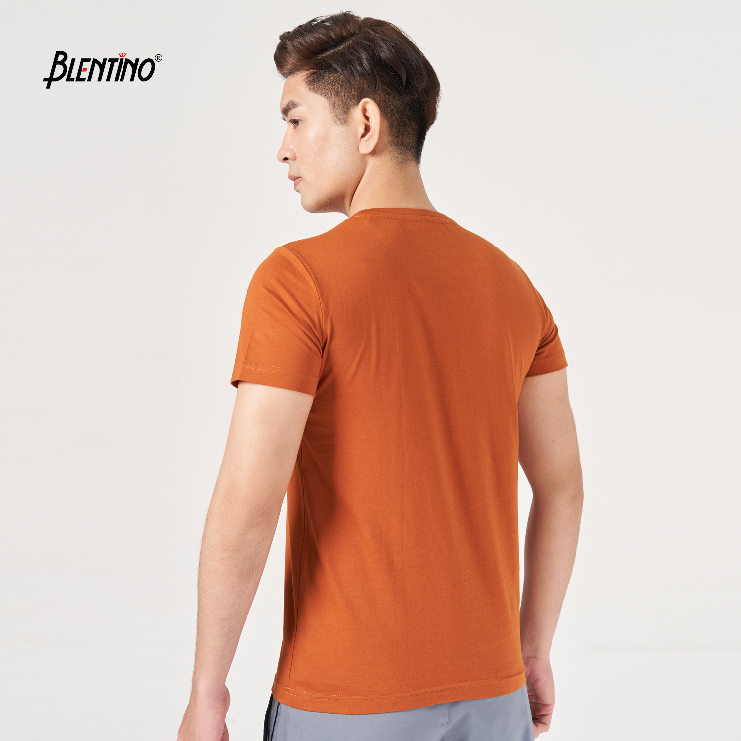 Blentino áo thun in hình cổ tròn Ts20203