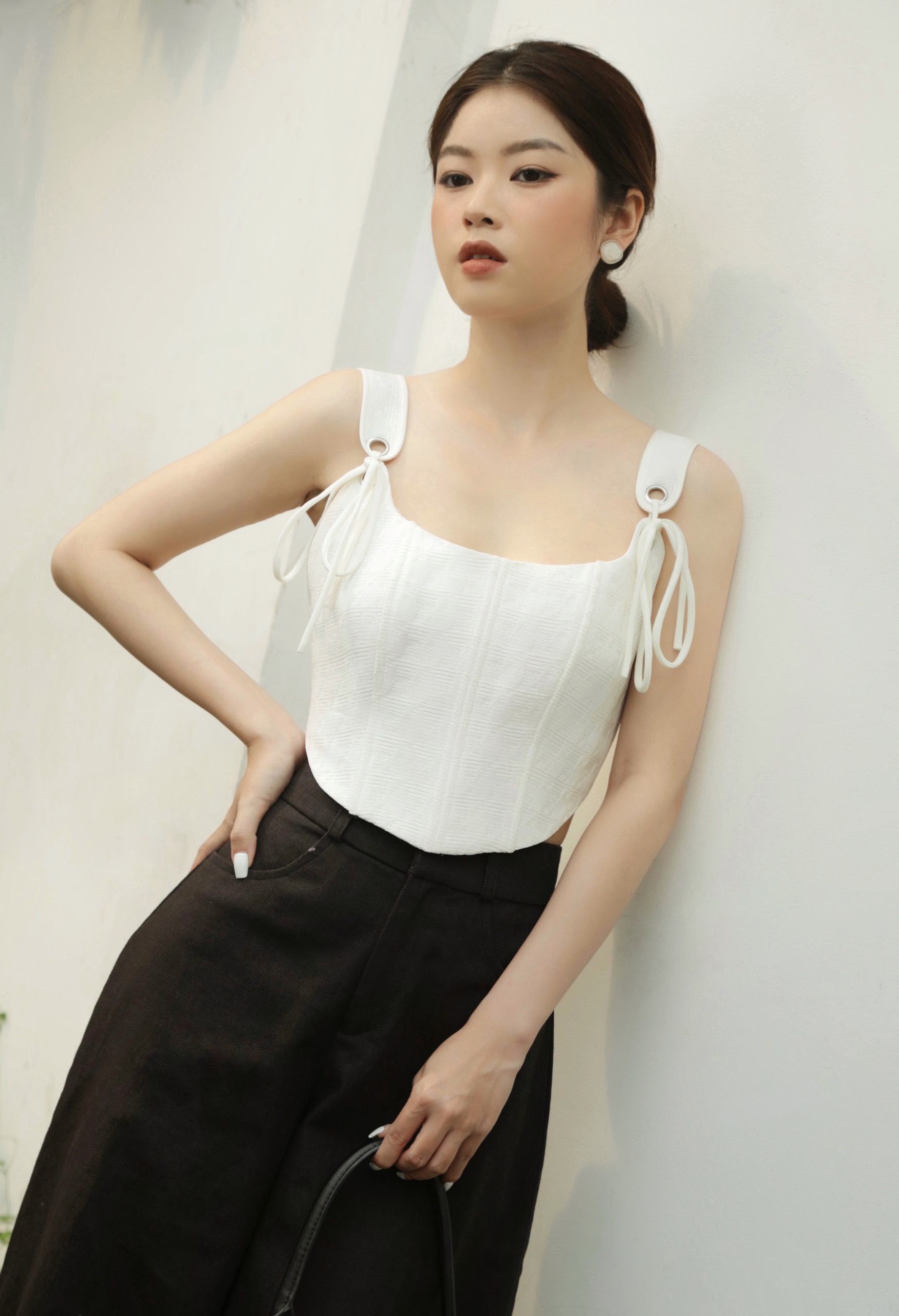 IVORI - Áo corset có khoen cột dây