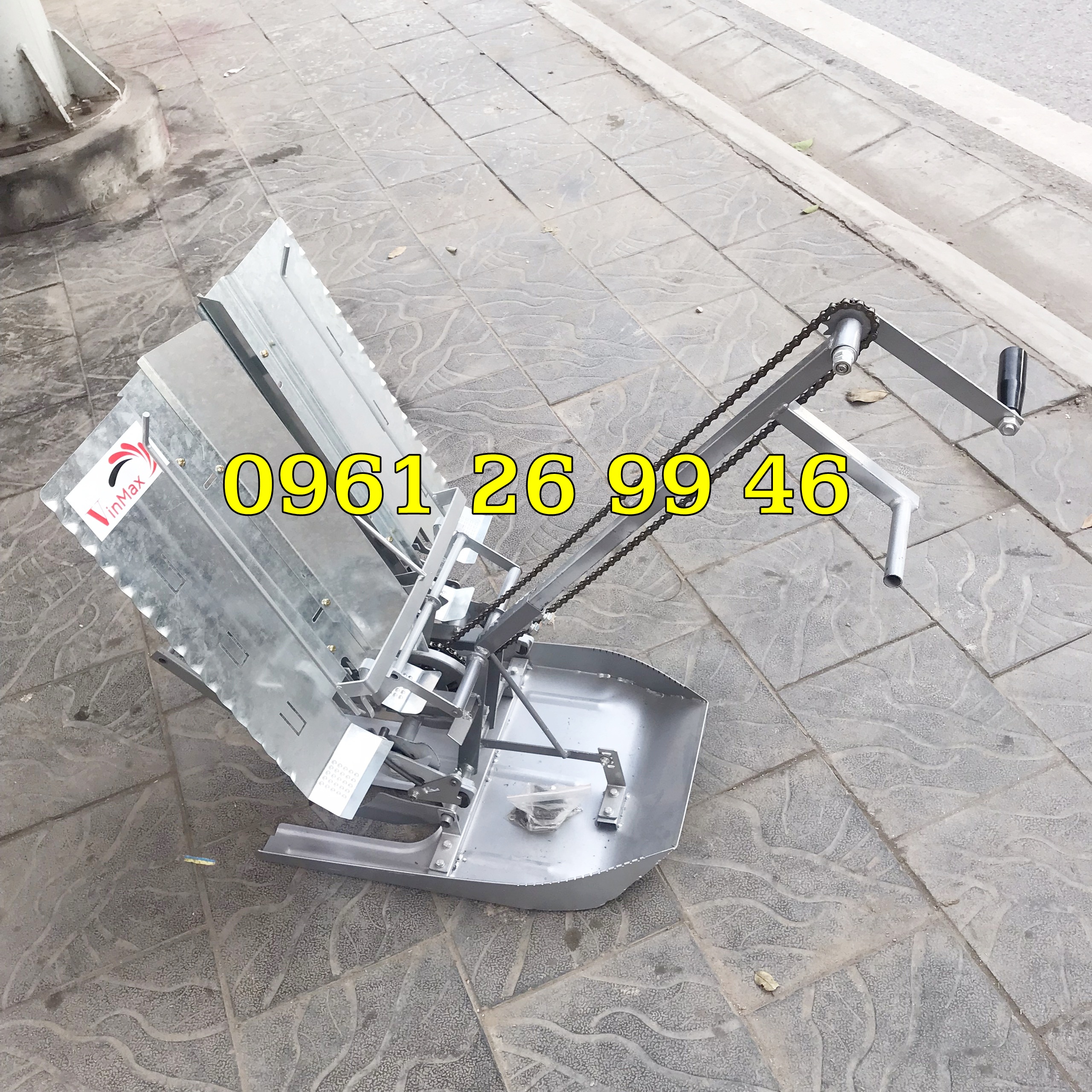 Máy cấy lúa mạ nhổ không động cơ