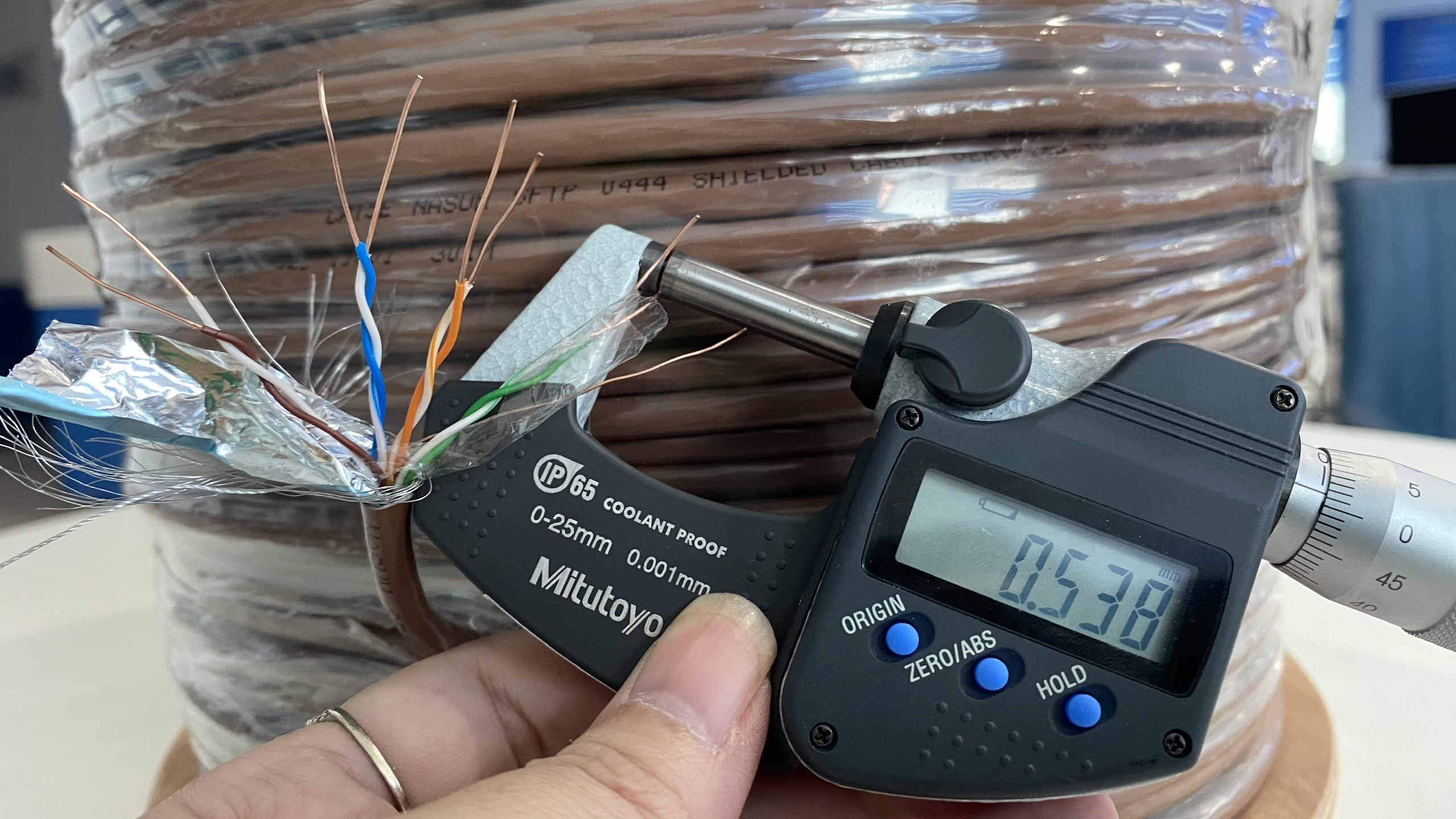 (Cuộn 305m). Dây mạng SFTP Cat5 Nasun SFTP 0444