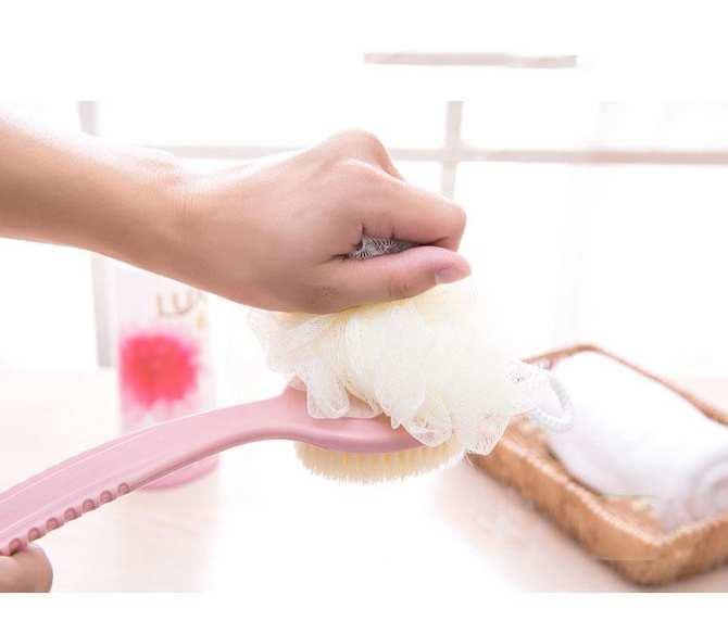 DỤNG CỤ CỌ LƯNG 2 MẶT KÈM BÔNG TẮM