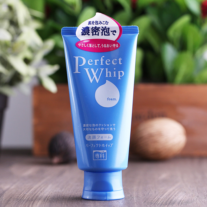 SỮA RỬA MẶT Perfect Whip Senka