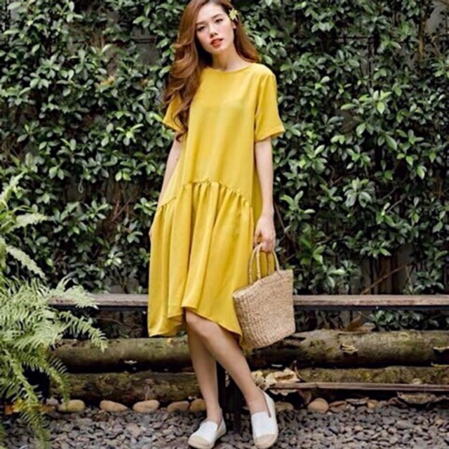 Đầm đuôi cá vàng nghệ