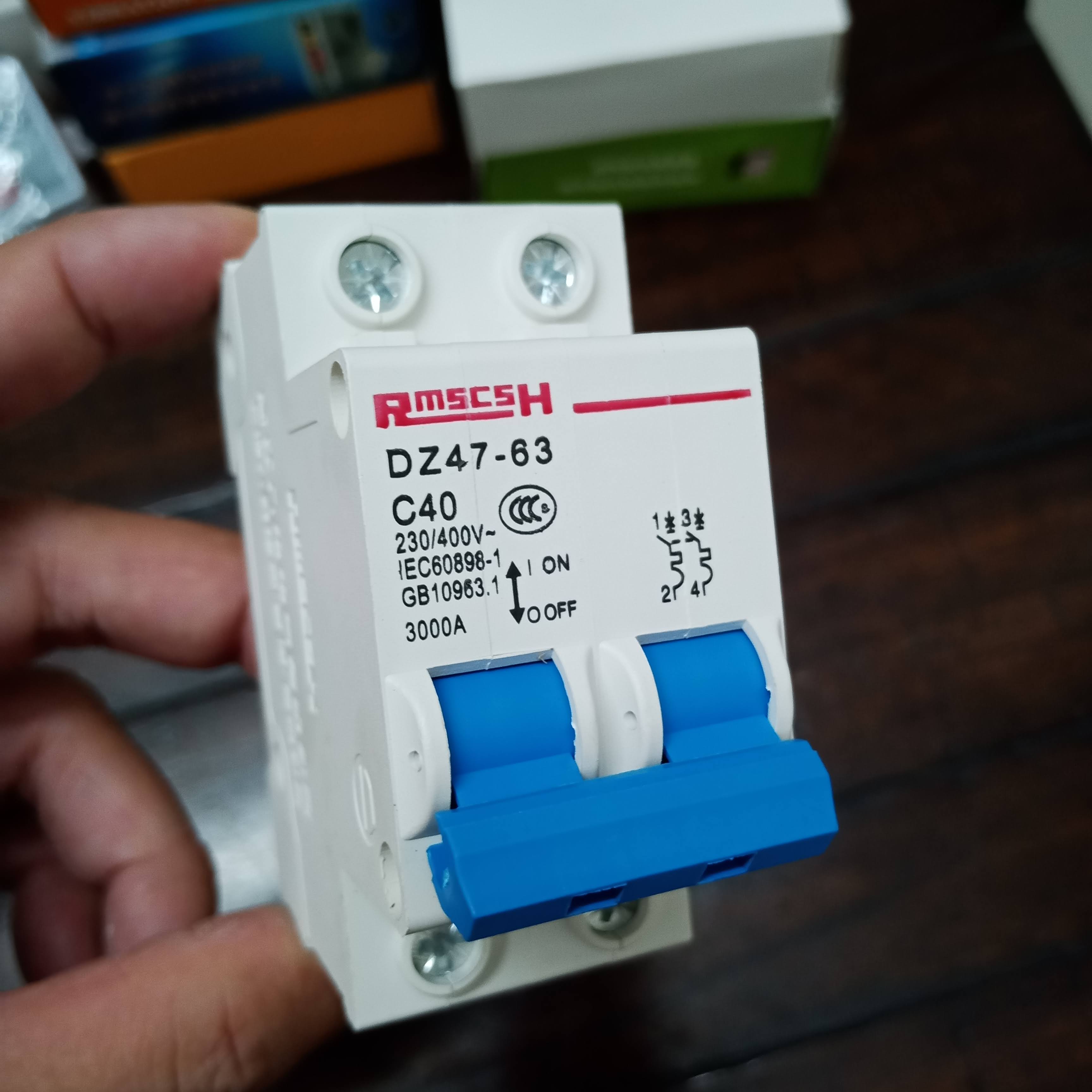 Cầu dao Aptomat CB 2 cực 20A 40A 220VAC RMSCSH