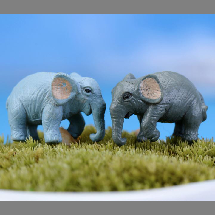 2 Tượng mô hình chú voi con