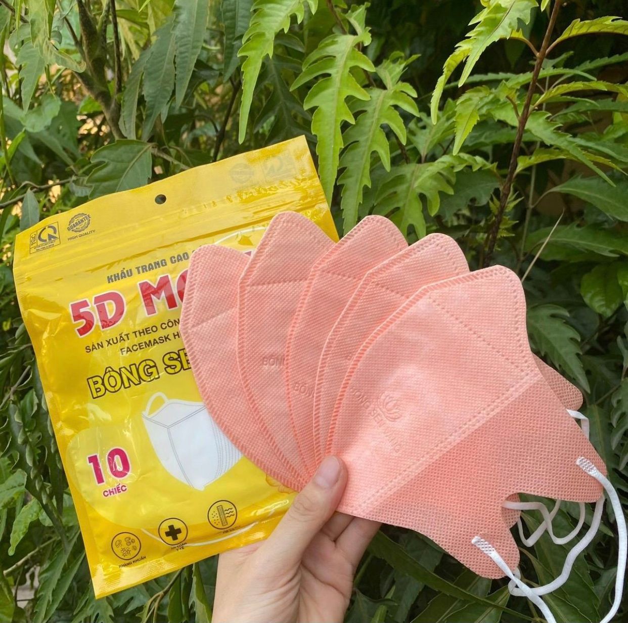 Thùng 400c Khẩu Trang 5D Bông Sen Vàng
