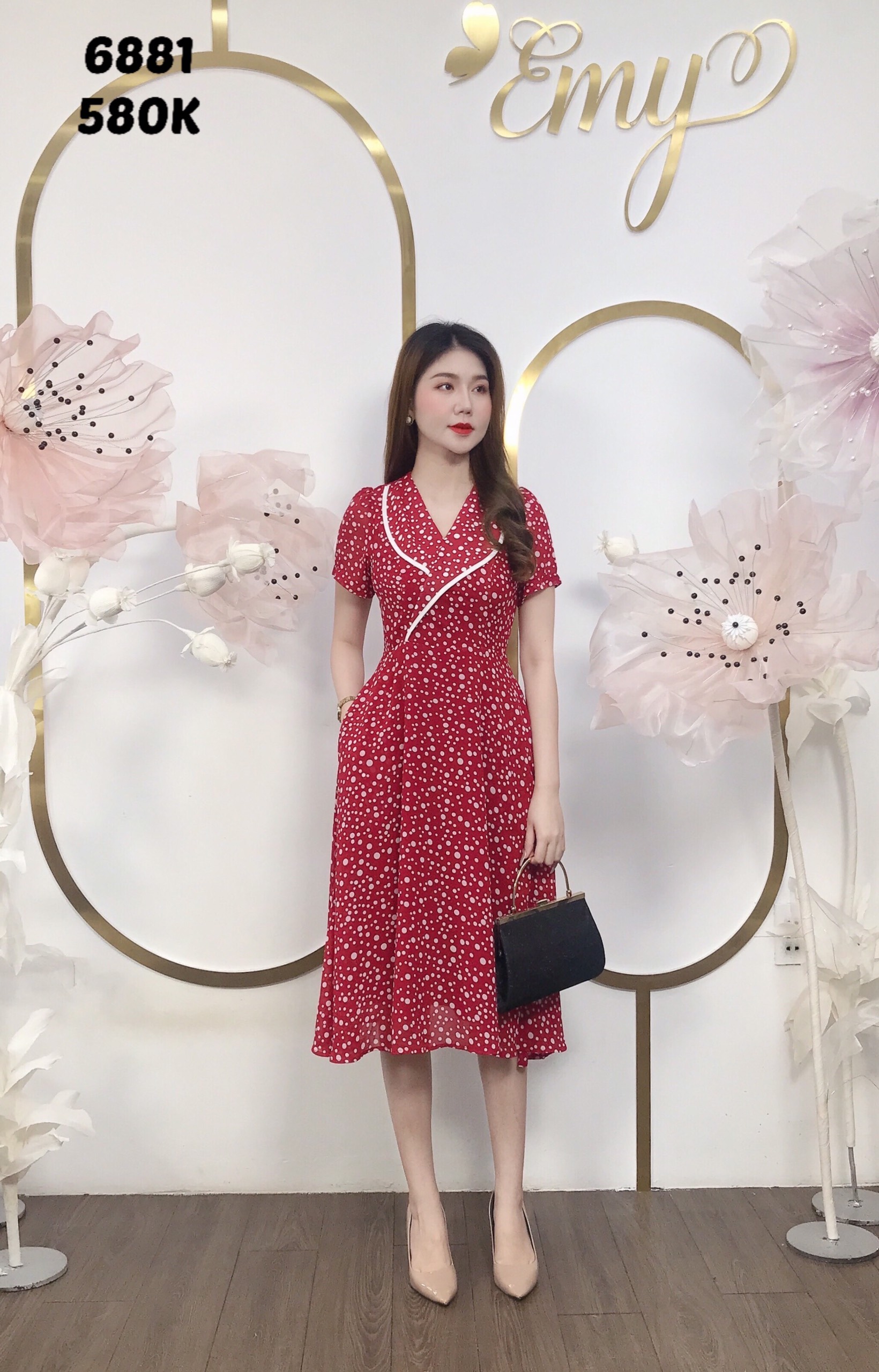 Đầm EMY EM6881 Xoè Đỏ Chấm Bi