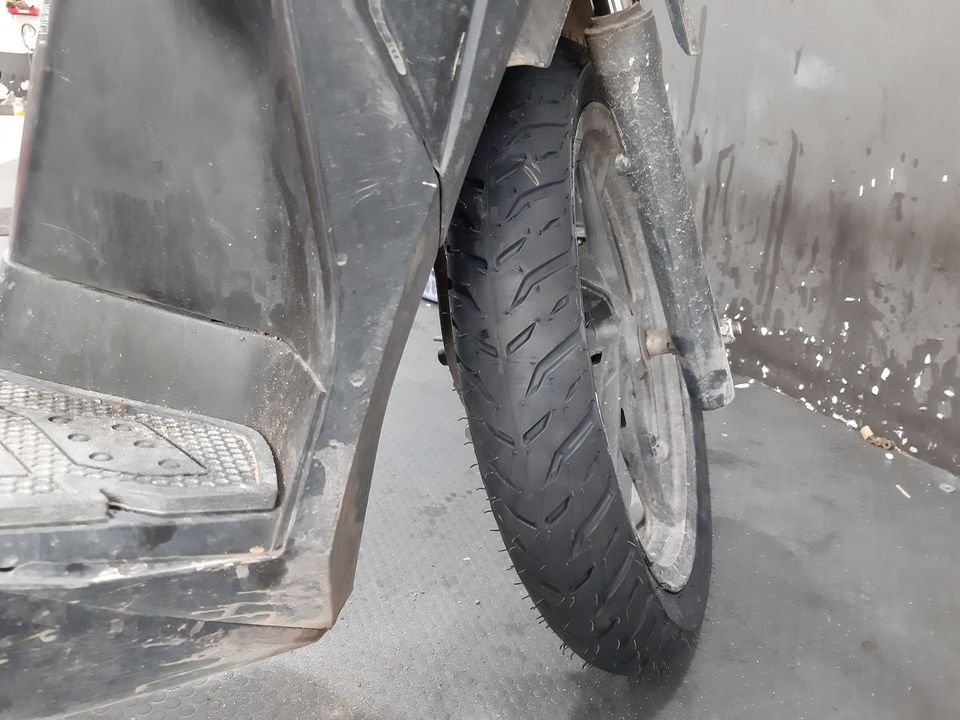 Vỏ Michelin 80/90-14 Pilot Street 2