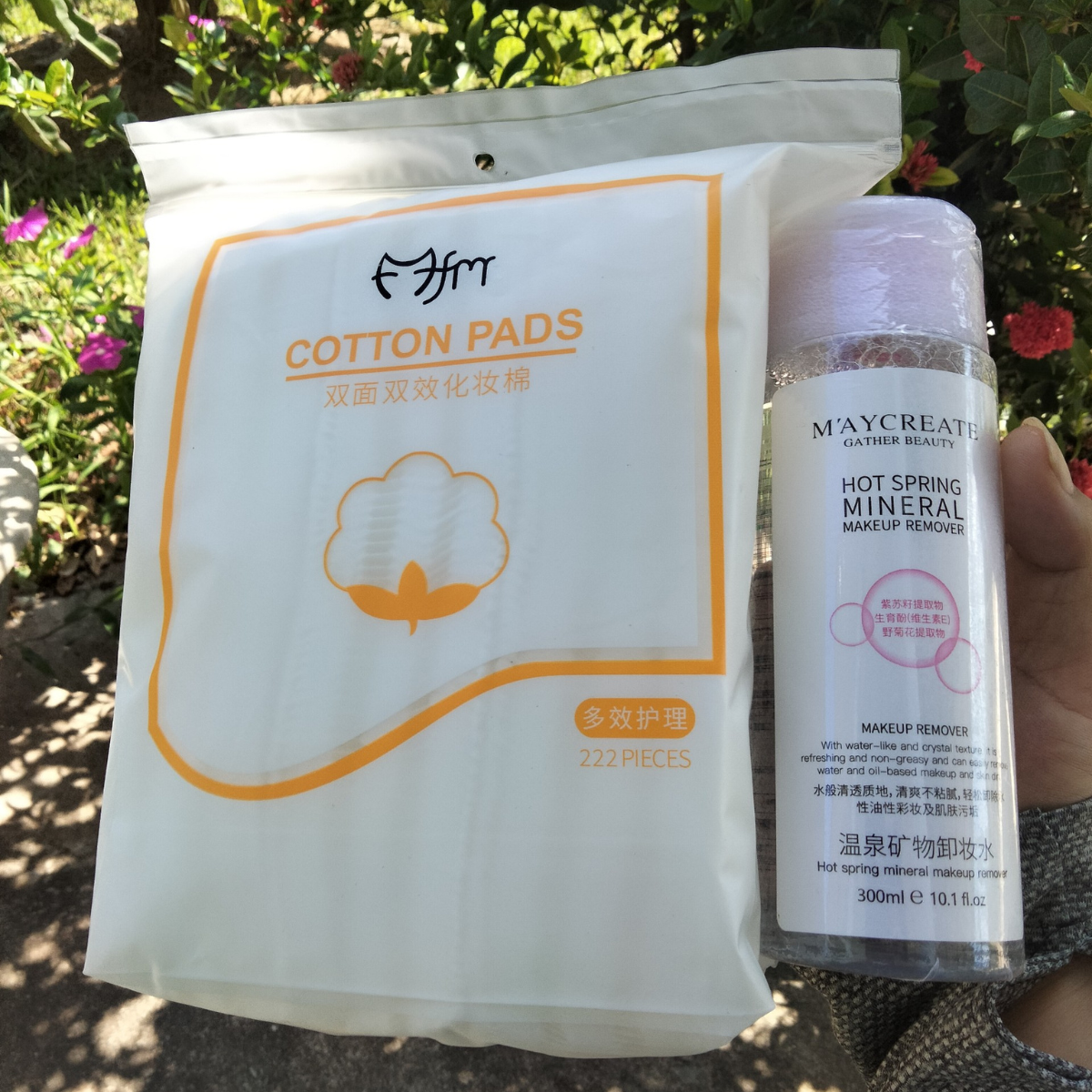 Combo of 1 makeup cleaner and 1 cotton bleach [domestic Chinese]