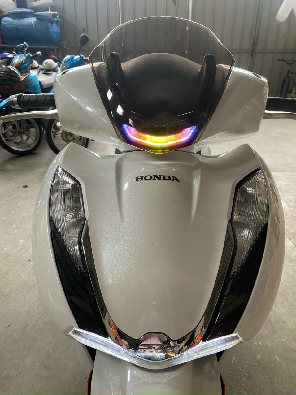 Bộ kiếng chắn gió SH350i (Full phụ kiện)