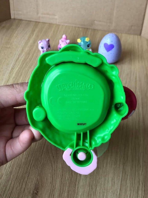 trò chơi cầu trượt hatchimals