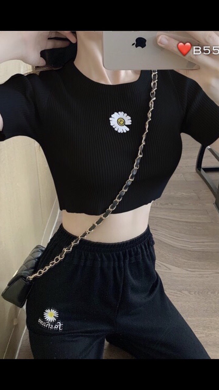 Áo croptop thêu hoa cúc dễ thương TTSA0394