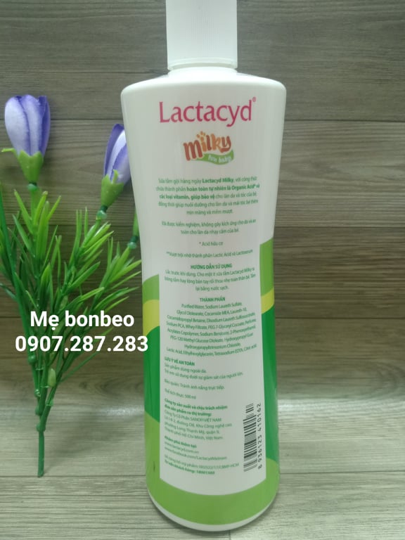 Sữa tắm gội baby Lactacyd 500ml