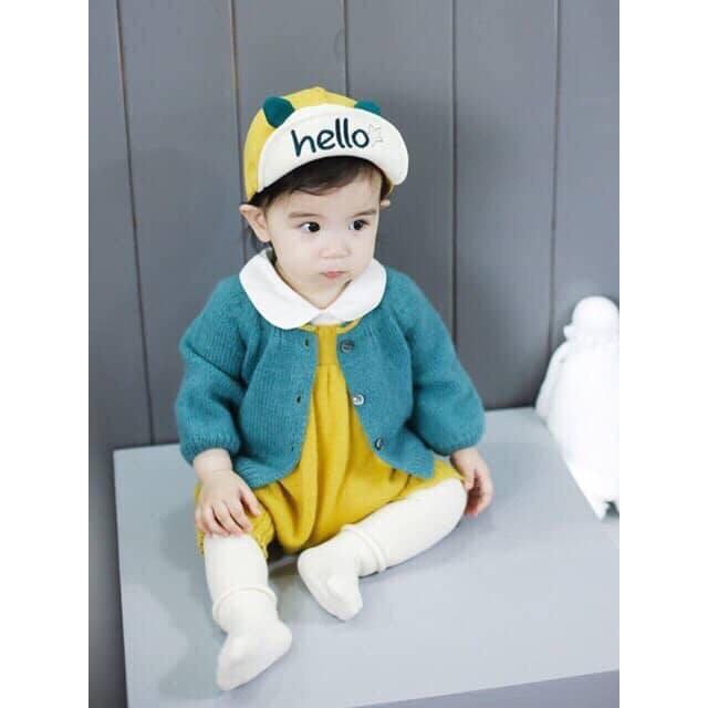 Mũ cho bé thêu chữ HELLO