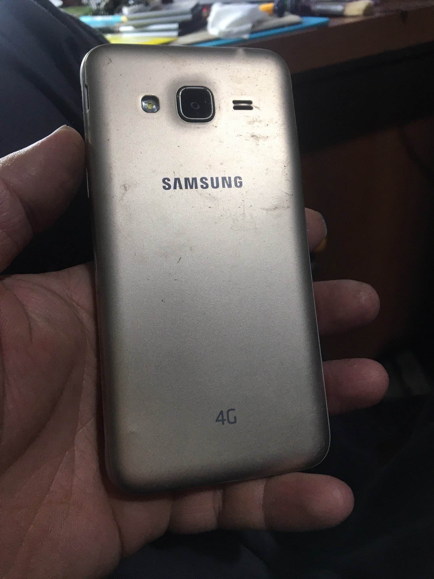 Sam sung j320