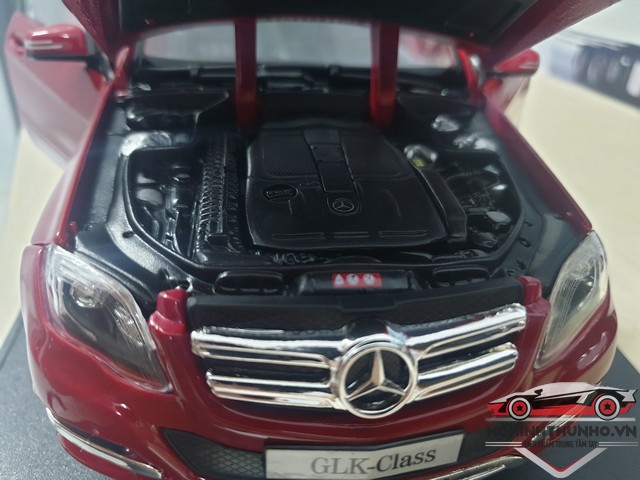 [HCM]Xe mô hình Mercedes GLK tỉ lệ 1:18