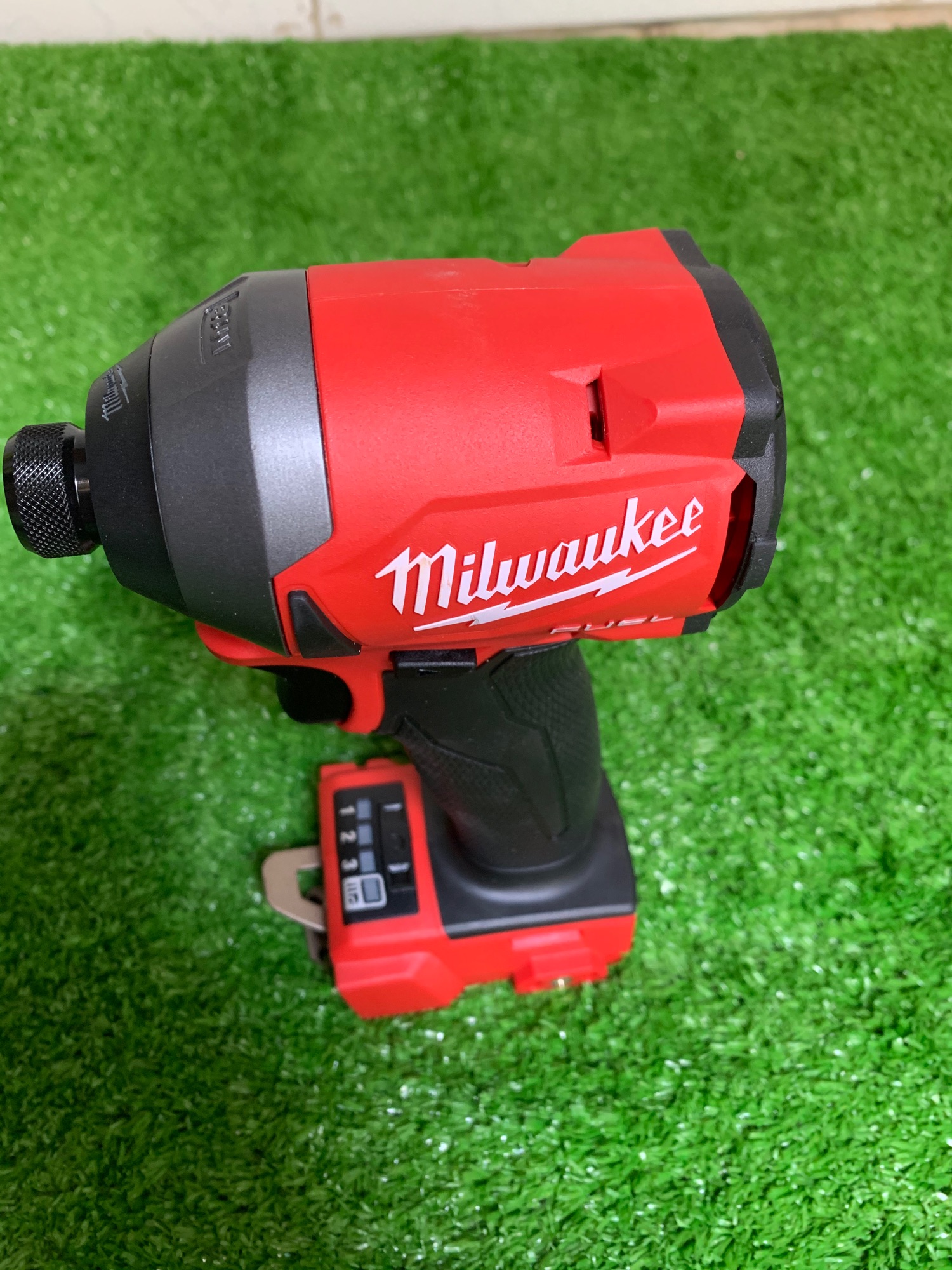 Thân vít milwaukee 2853-20