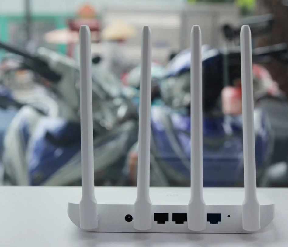 [XIAOMI 4C] - Wifi Router 4 Anten 5dBi, 300Mbps [CH].[BH 24T]