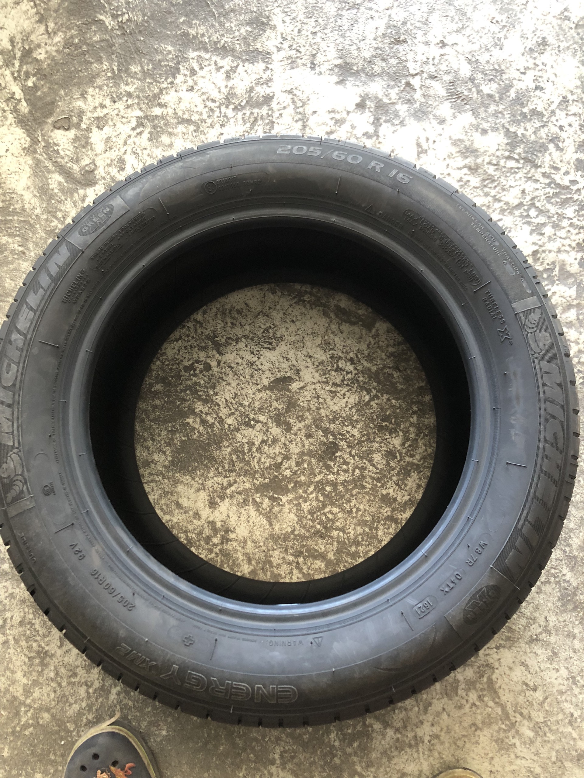 Lốp Michelin 205/60R16 Xm2+