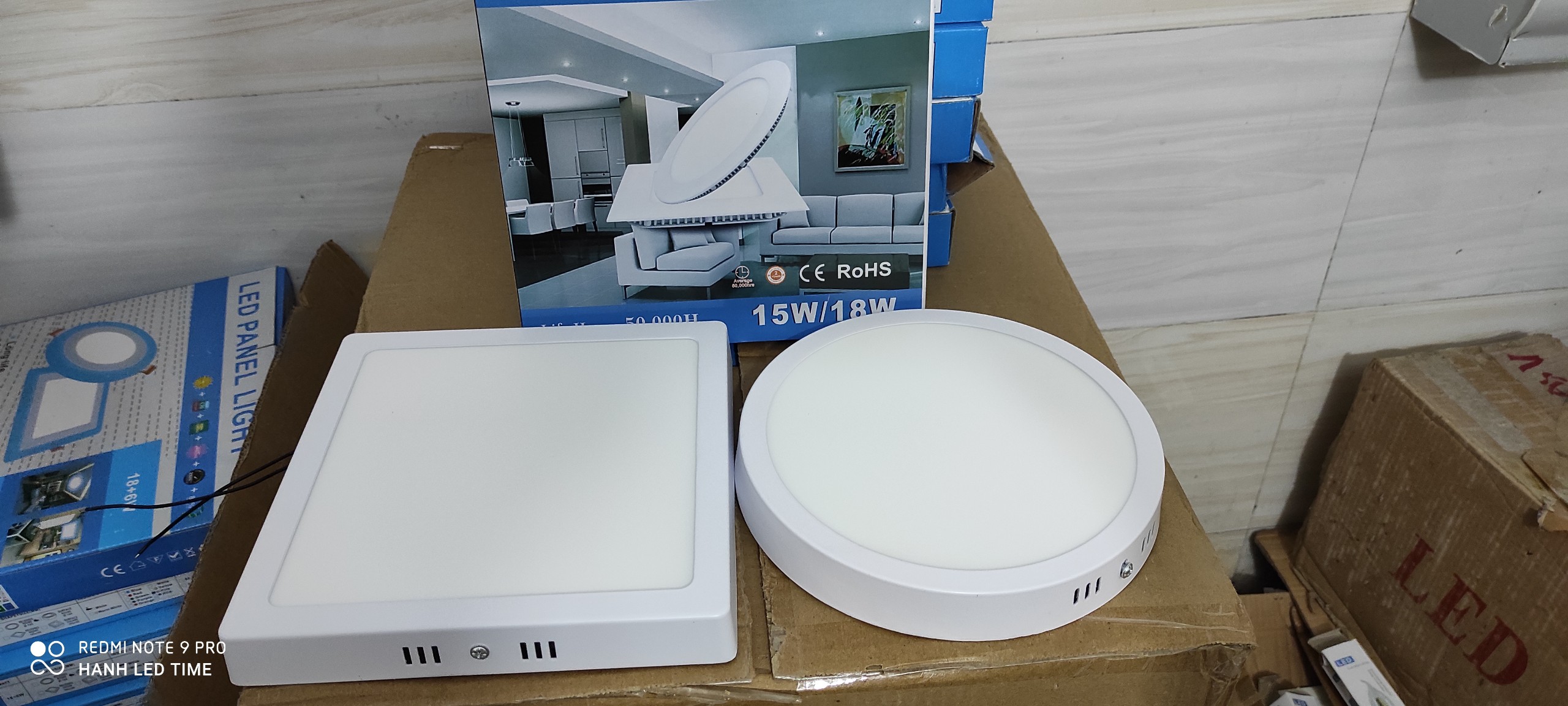 Đèn ốp trần 18W tròn- đèn led ốp nổi trần