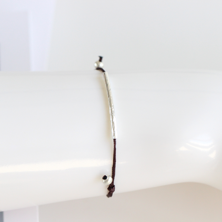 Vòng Tay EBI Chỉ Đỏ May Mắn Phối Charm