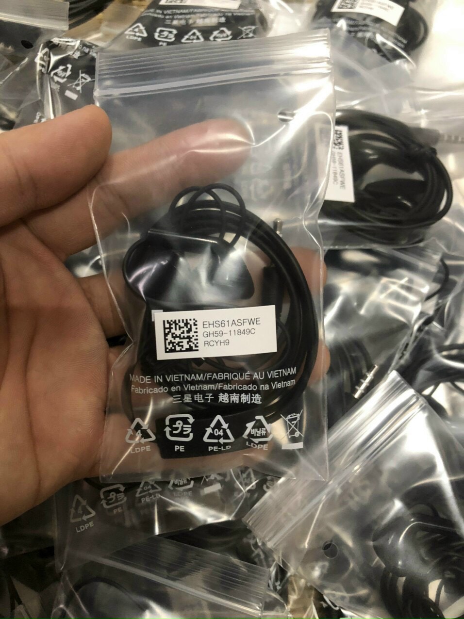 Tai nghe Samsung đầu 3.5mm Galaxy S5830 (Dùng được cho các dòng điện thoại khác)