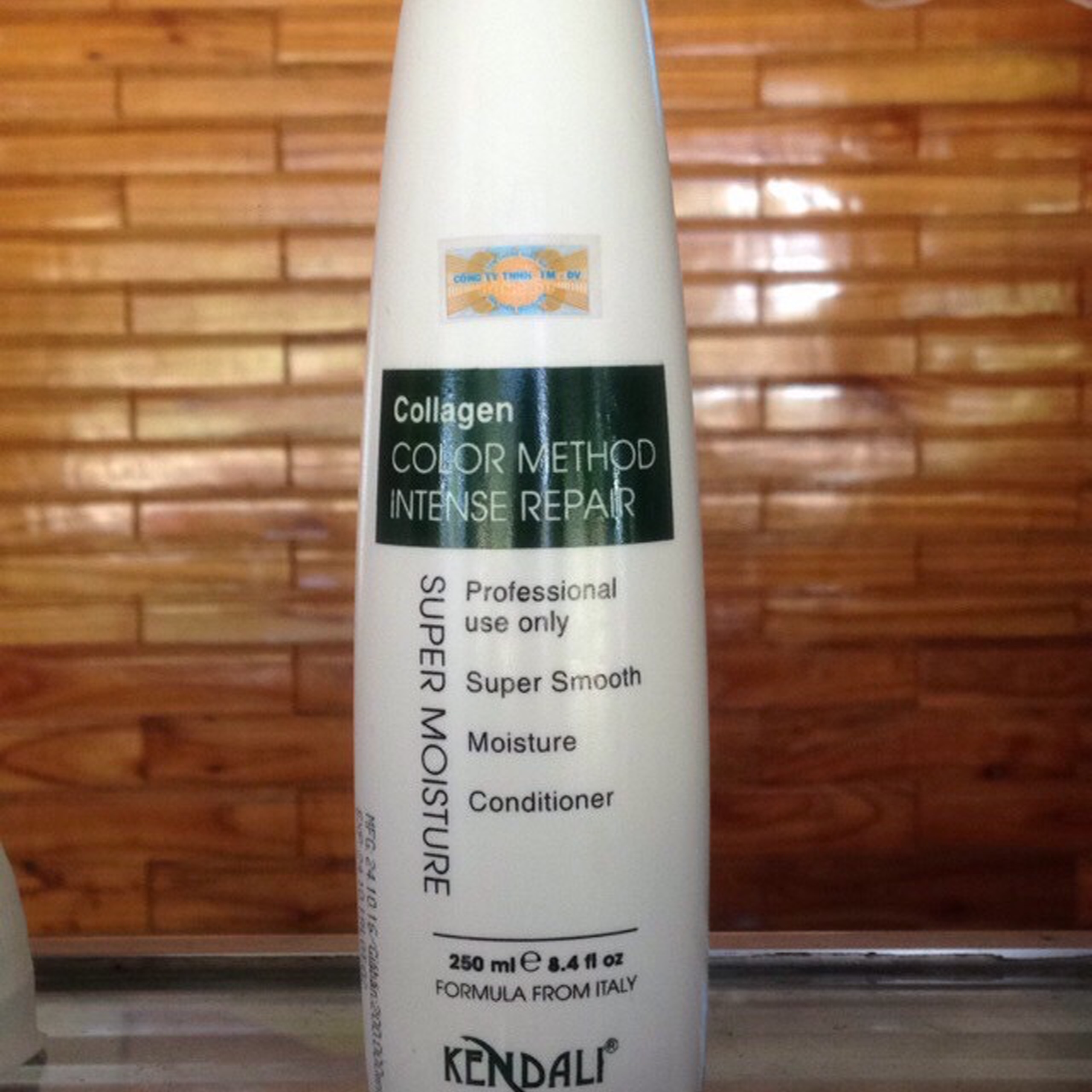 [HCM]{Siêu rẻ} {Chính hãng} Sữa xịt dưỡng tóc  COLLAGEN KENDALI 250ml (NEW)