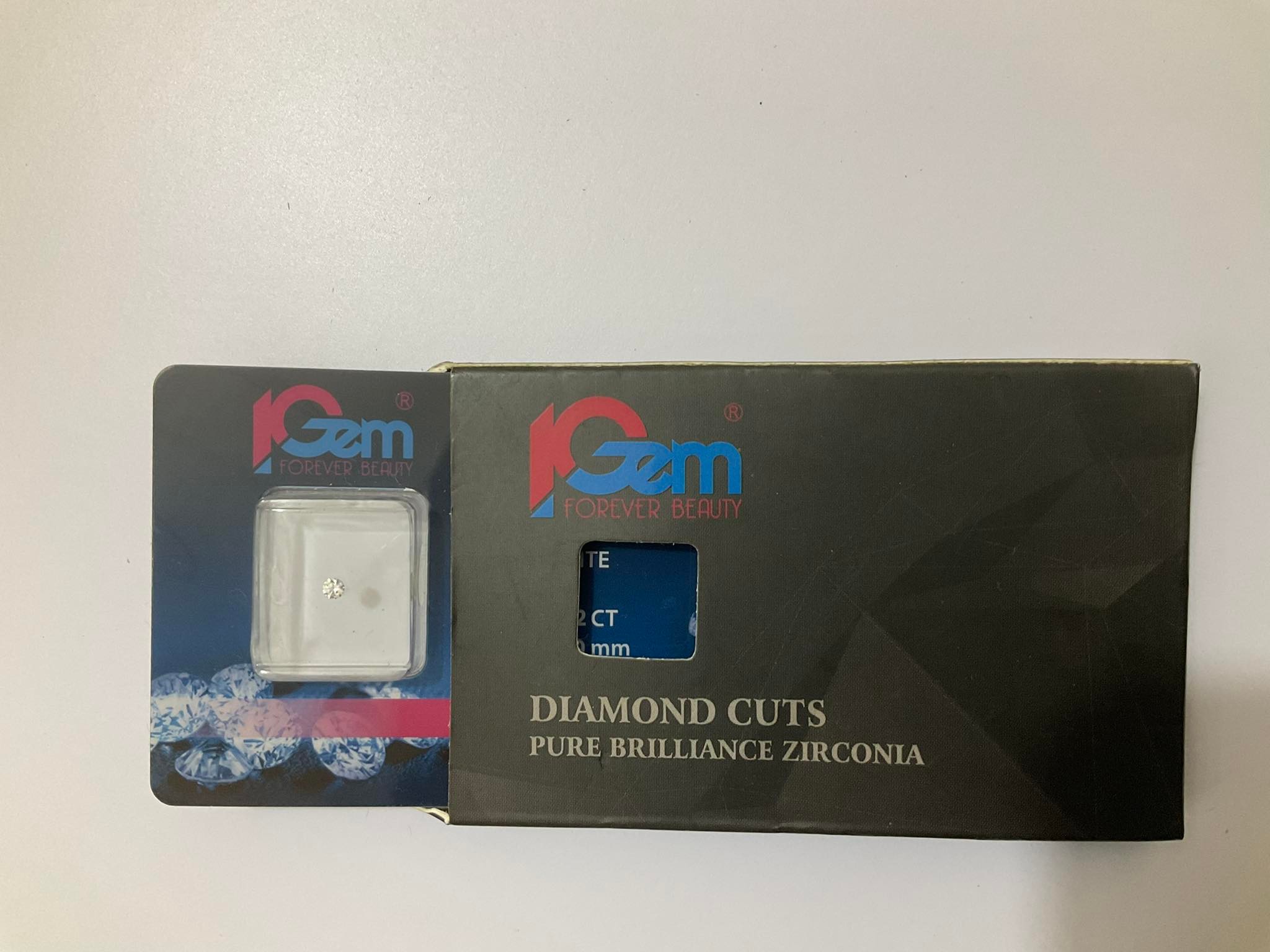 Đá đính răng cao cấp P-GEM (vỉ 1 viên)