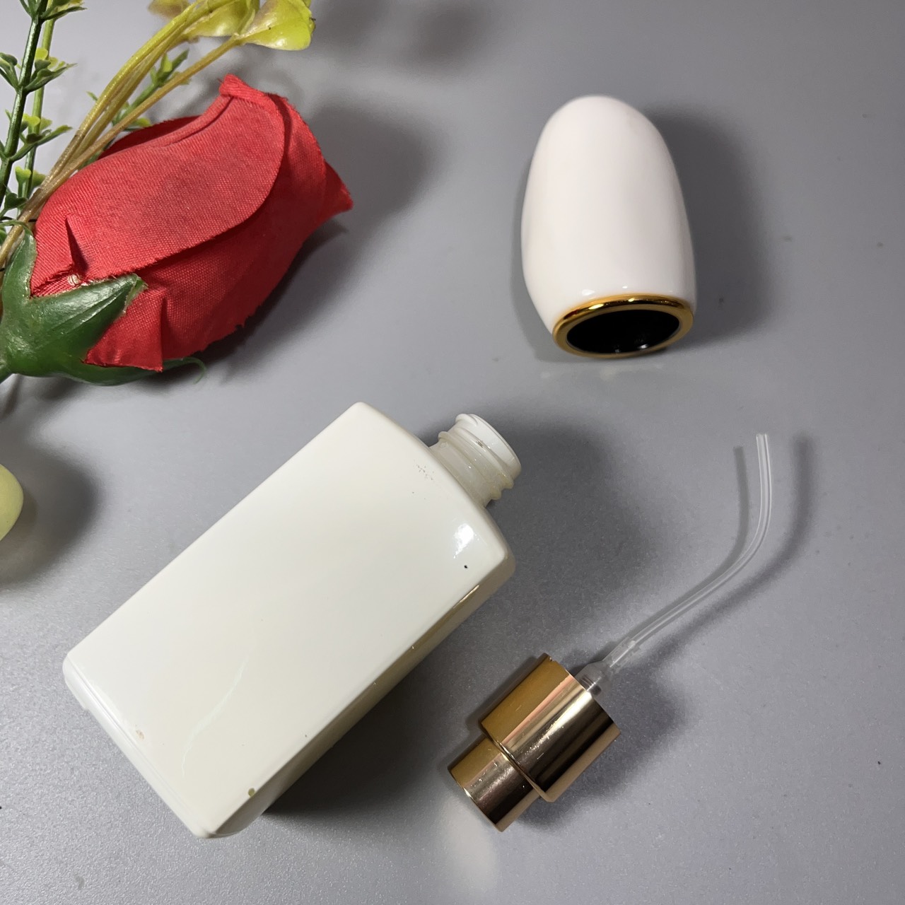 Chai rỗng dùng chiết nước hoa 30ml - A150