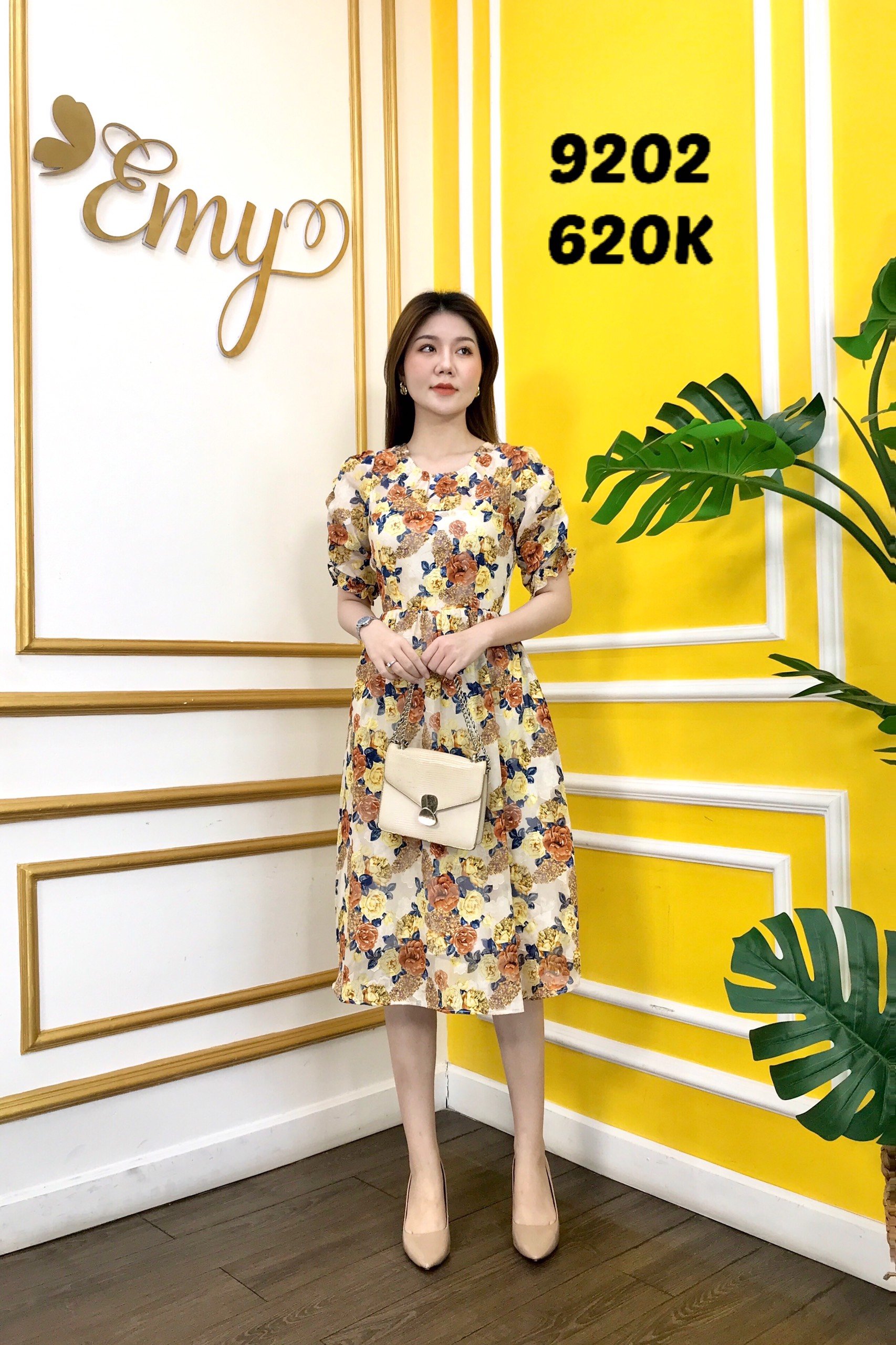Đầm EMY EM9202 Xòe Cổ Tròn HT Hoa Tay Lỡ