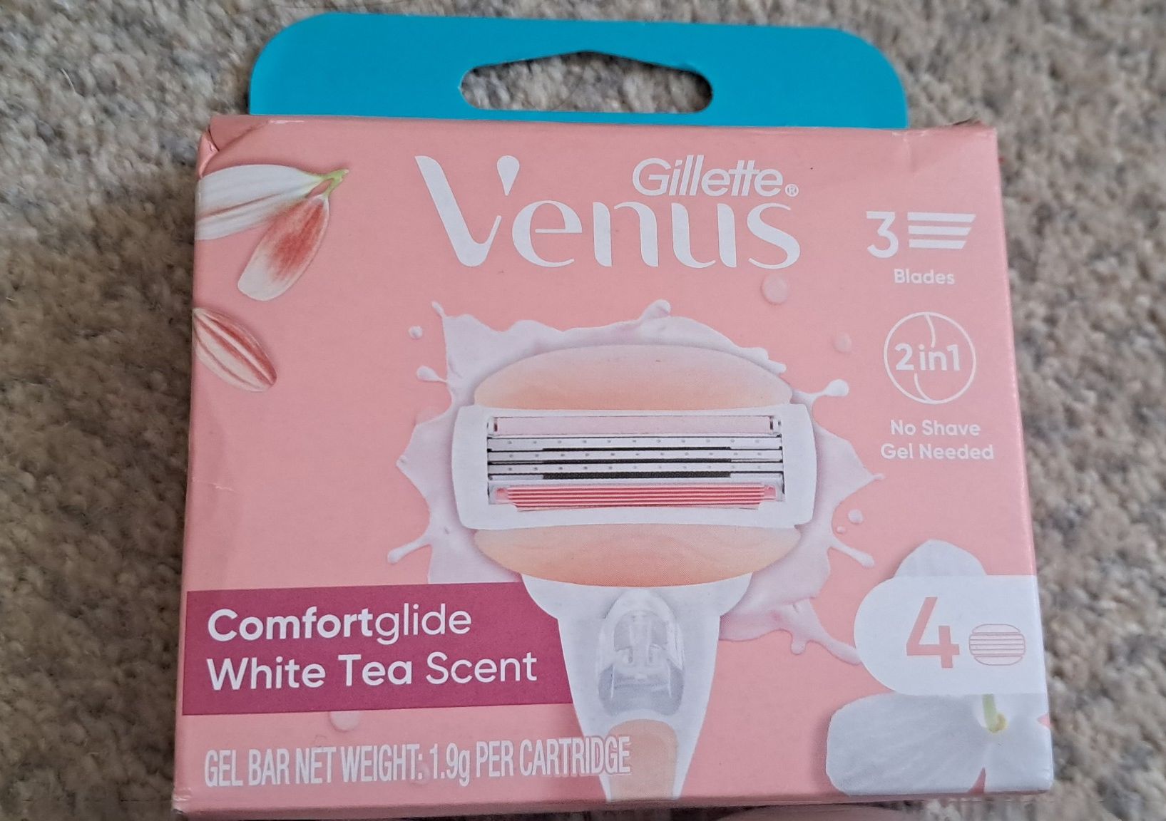 Gillette venus deluxe Smooth Sensitive hộp gồm 4 đầu thay