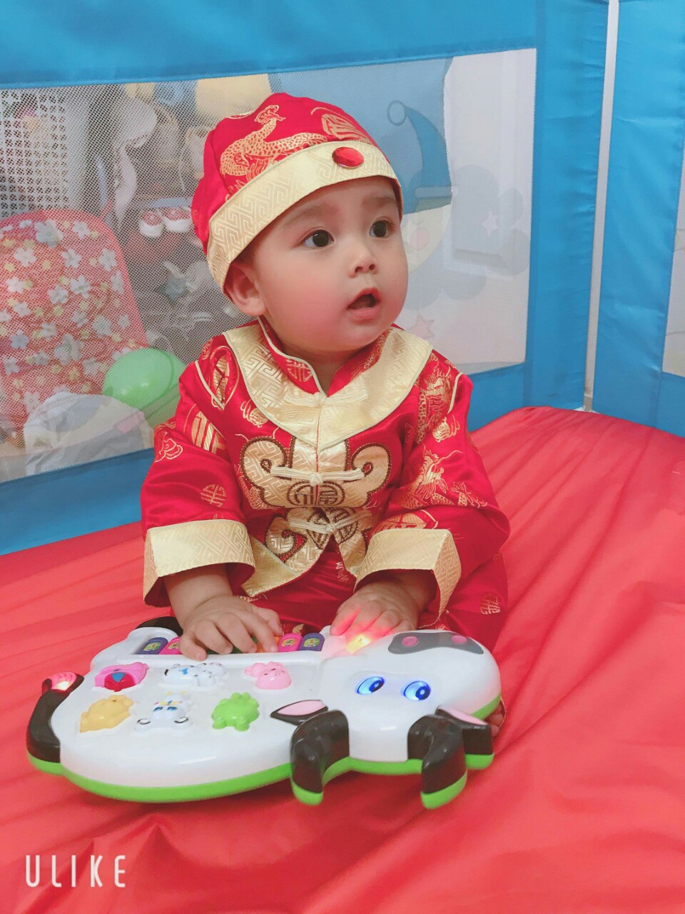 bộ đồ cách tân bé trai mặc tết