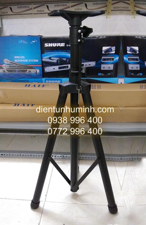 1cái chân loa sân khấu lớn newnabie nb-051 màu đen
