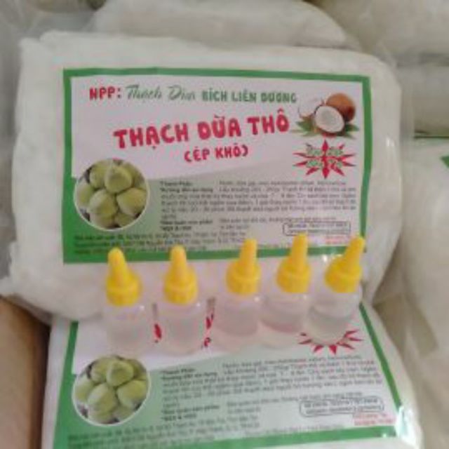 Hương vải nấu thạch dừa