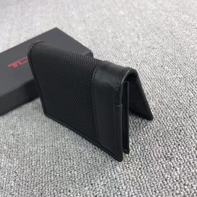 VÍ ĐỰNG THẺ T.U.M.I
