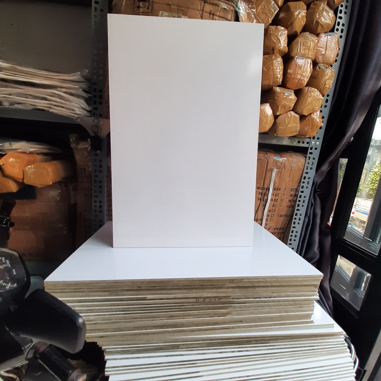 Bảng gỗ HDF kích thước 30*40cm, 40*40cm dùng kê giấy vẽ tranh, kê giá vẽ, bảng lót menu, báo giá, …