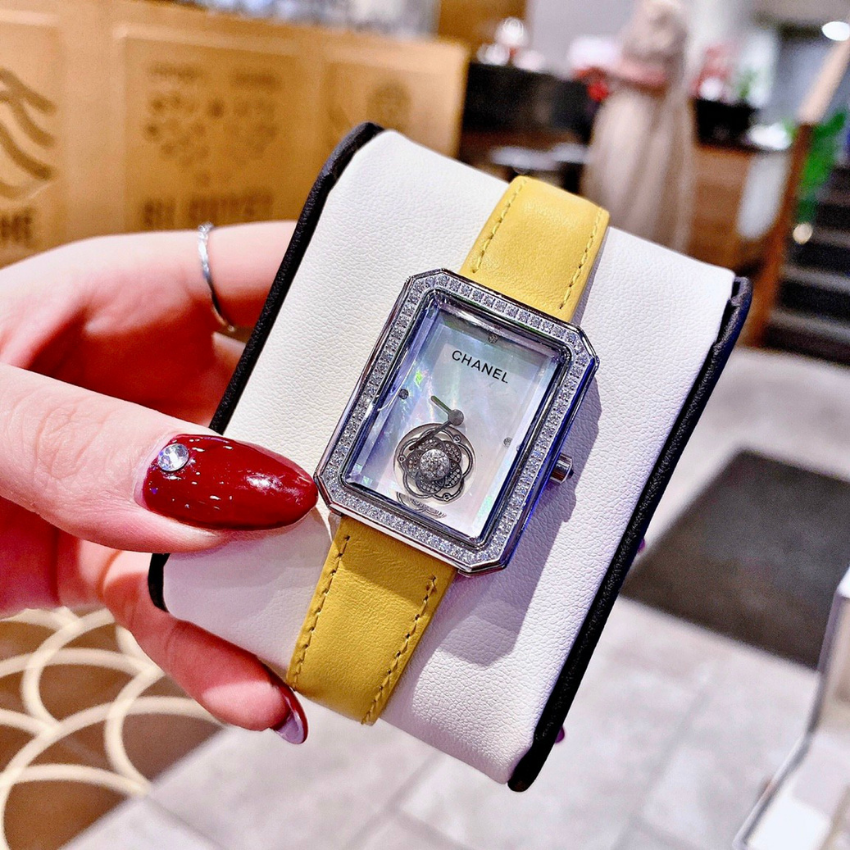 Đồng hồ nữ Chanel mặt vuông mini dây da giá rẻ