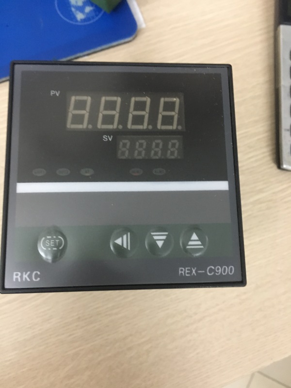 Bộ điều khiển nhiệt RKC REX-C900