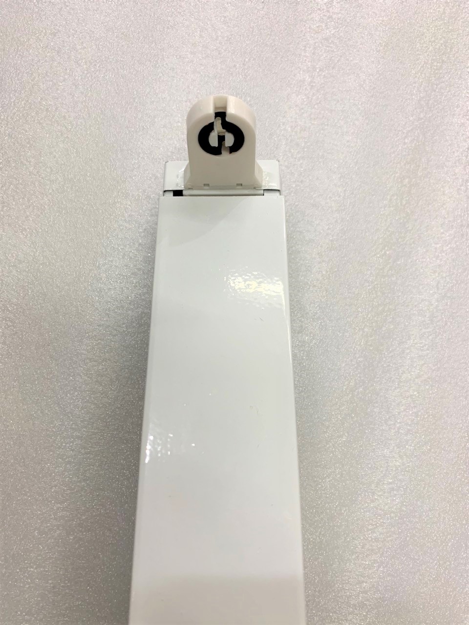 Máng đèn đơn 1m2 sử dụng bong Led 1m2