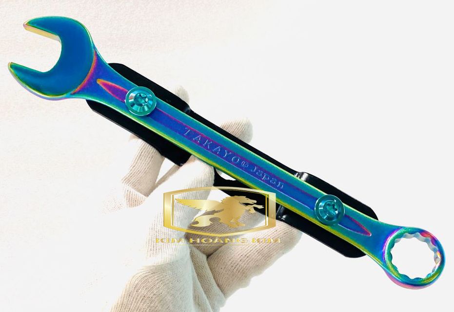 Combo Bảng tên Khóa Cờ Lê TITAN tặng kèm 2 ốc GR5 titan và pas sắt gắn nhiều loại xe máy Sirius,Exciter,Sonic,Winner,Wave,Dream,Satria,Raider....