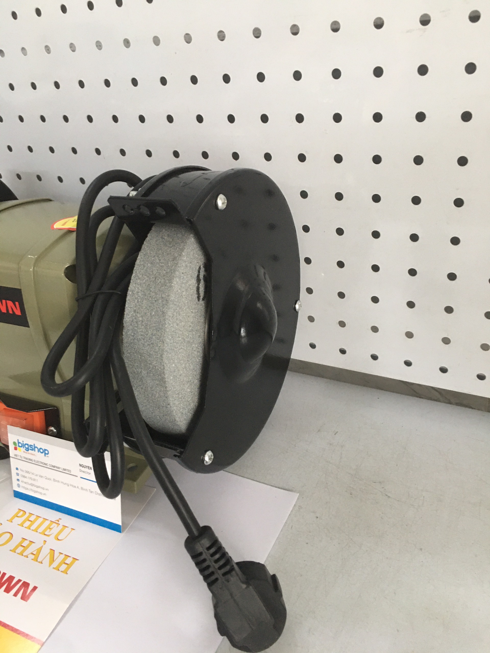 [HCM]Máy mài 2 đá Crown CT13332, đá mài 150mm, 250W