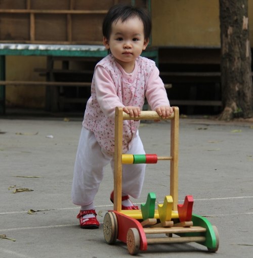 XE TẬP ĐI 3 CON GÀ