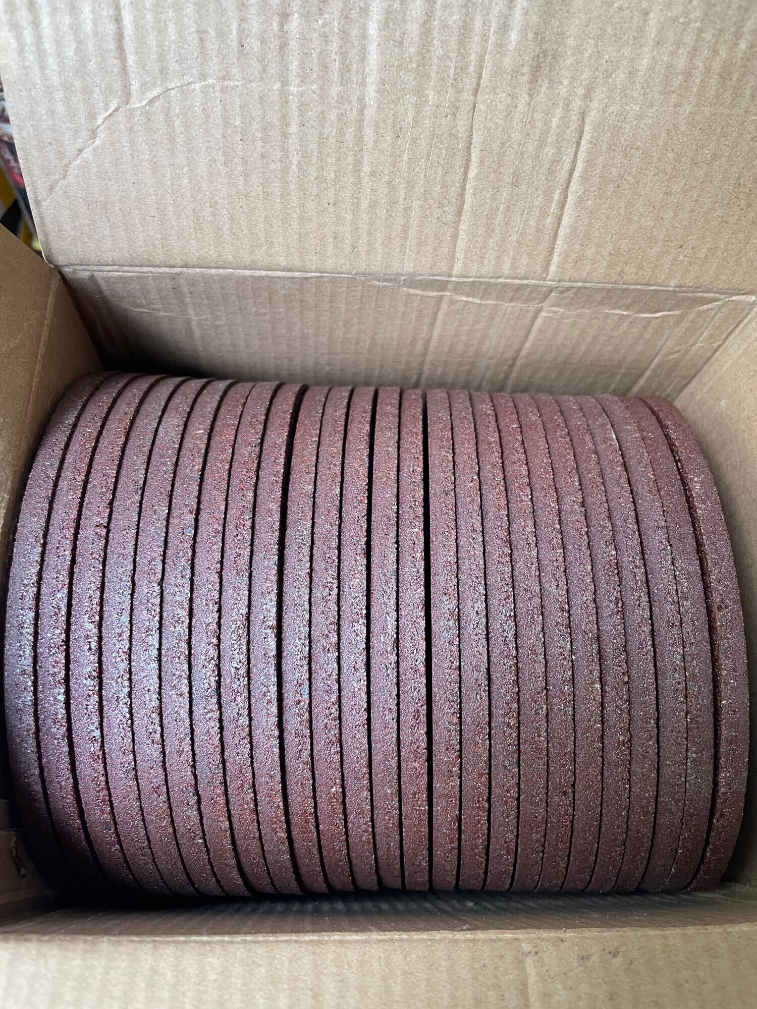 Đá mài sắt lionking màu đỏ 1t5 (150x6x22mm)